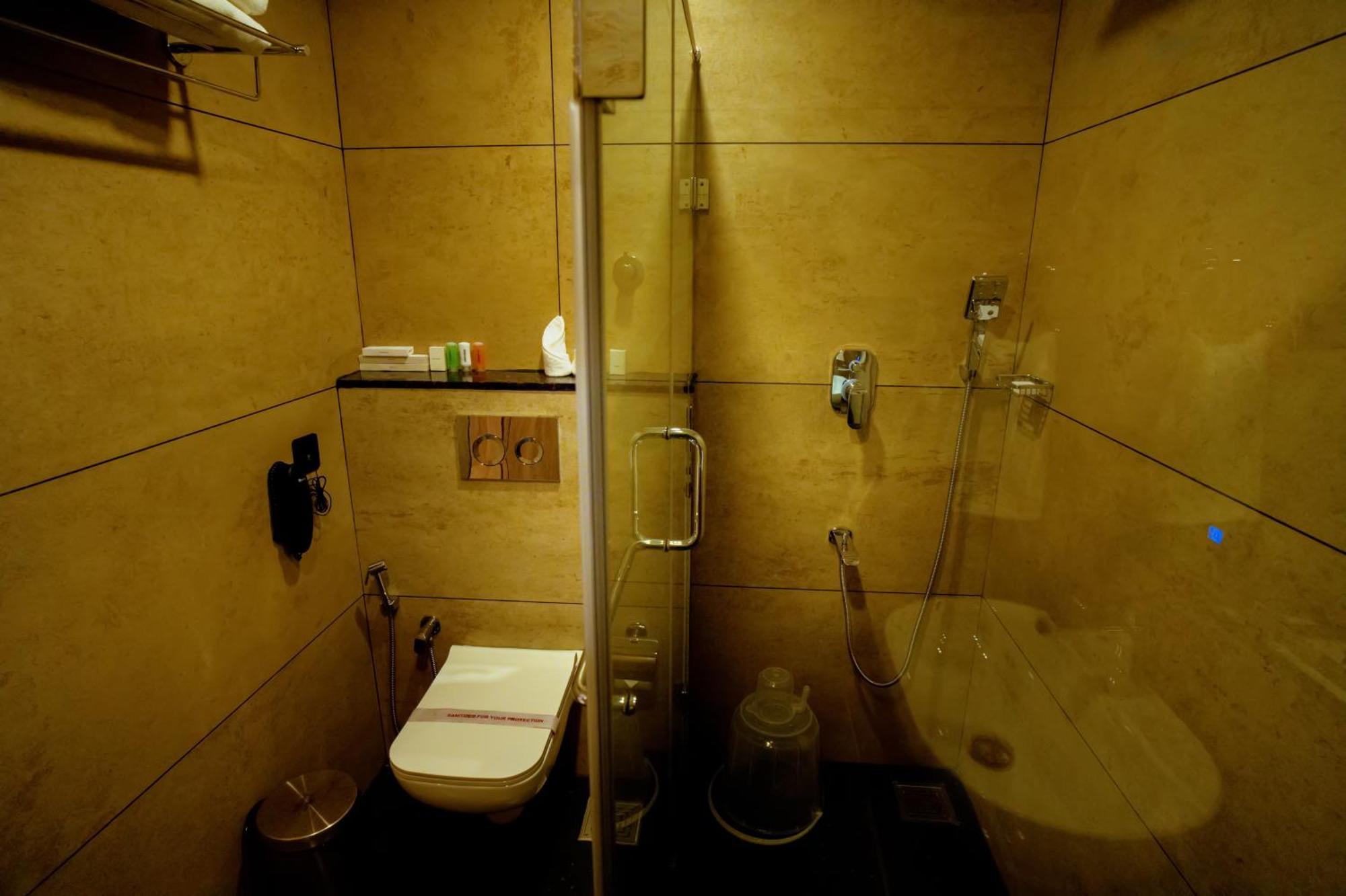 Beeza Clubhouse Hotel Kottajam Kültér fotó